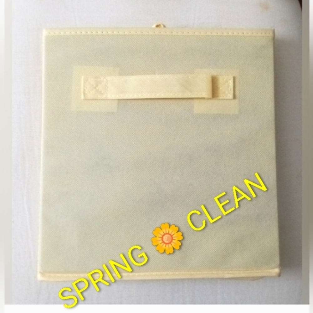 5/$25 🌼 Primrose Yellow Fabric Collapsible Storage Bin